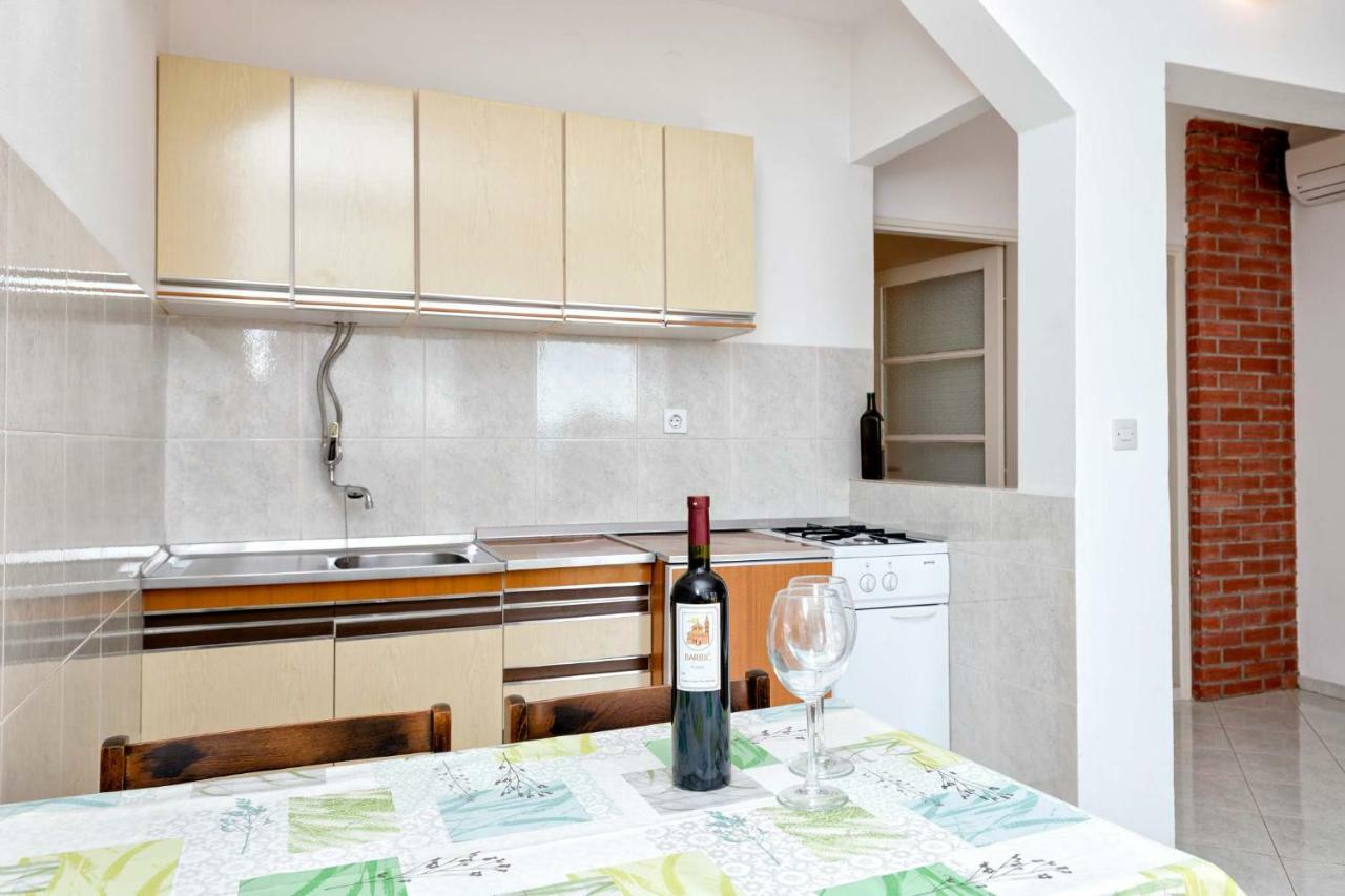 Apartments Franko Йелса Екстериор снимка